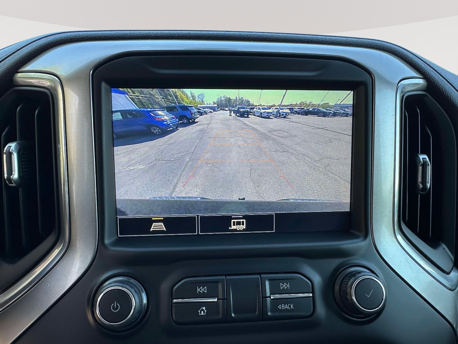 Used 2021 Chevrolet Silverado 1500 LT Trail Boss w/ Convenience Package II image 12