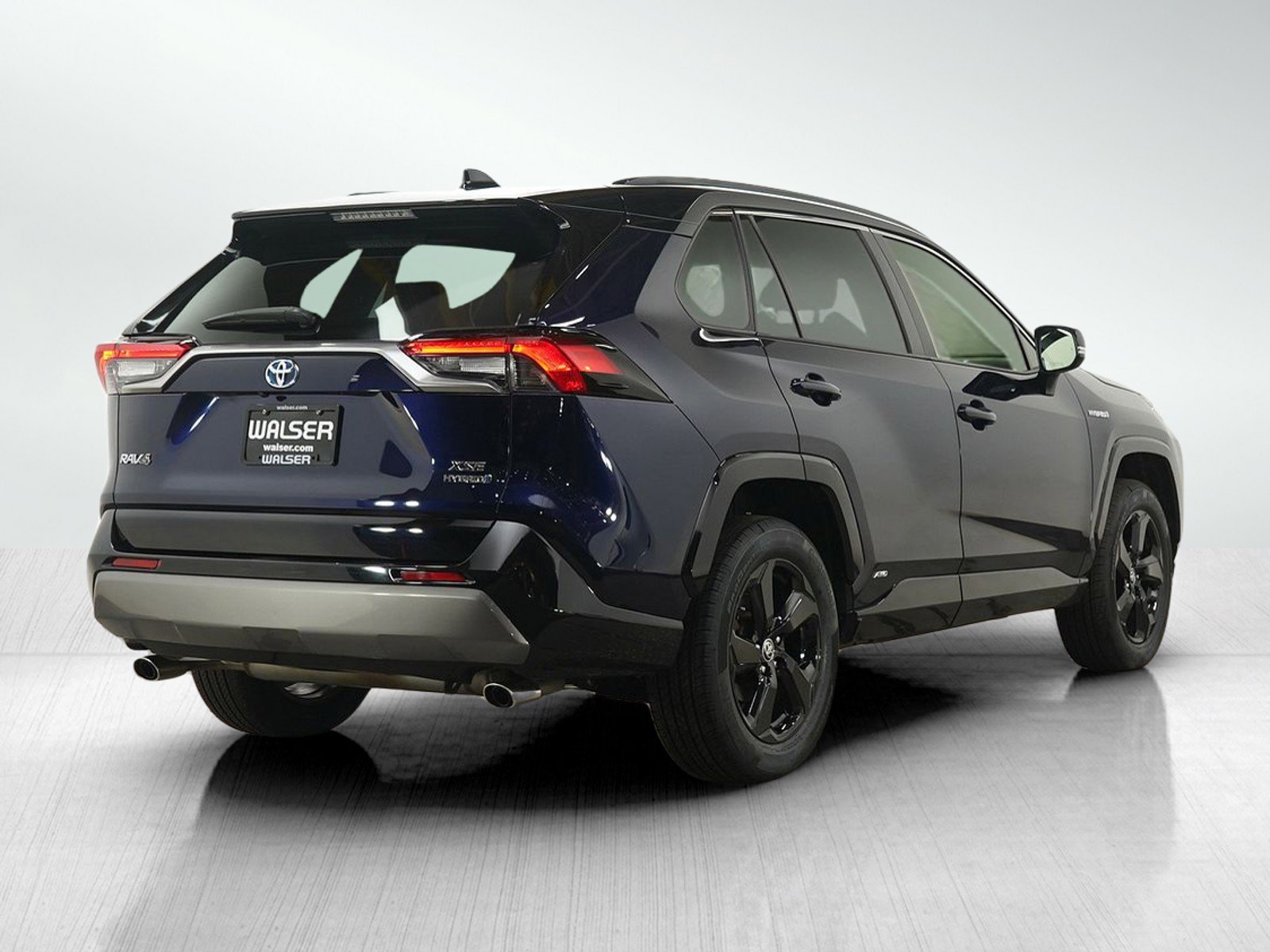 Used 2020 Toyota RAV4 XSE w/ XSE Grade Weather Package image 5