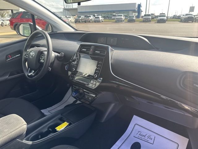 Used 2022 Toyota Prius LE image 9
