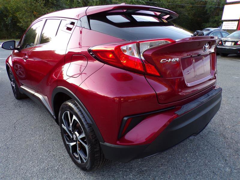 Used 2018 Toyota C-HR XLE image 6