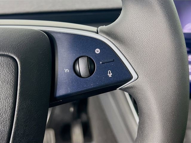 Used 2026 Tesla Model Y Long Range image 17