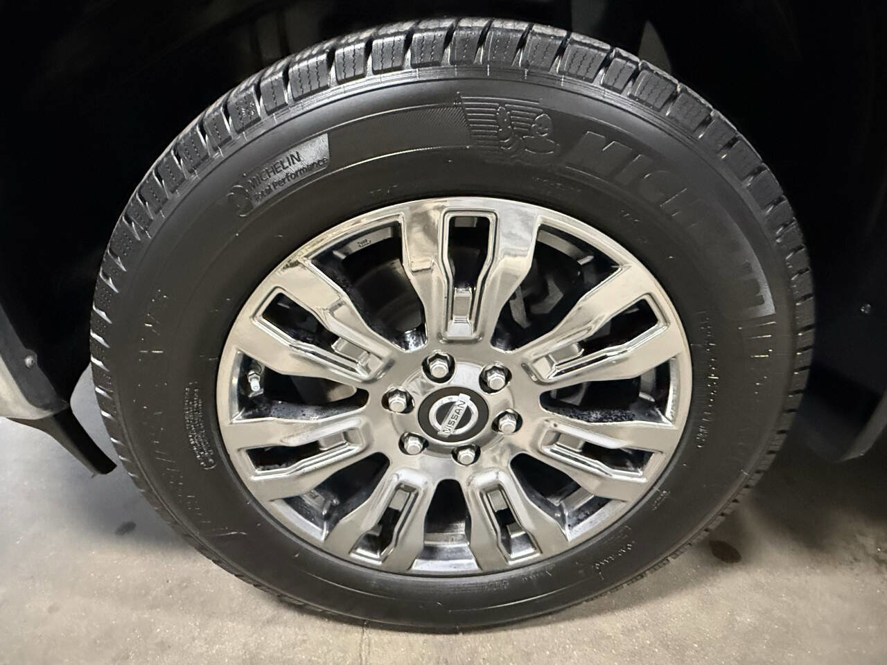 Used 2019 Nissan Titan SL w/ Texas Titan Edition image 8