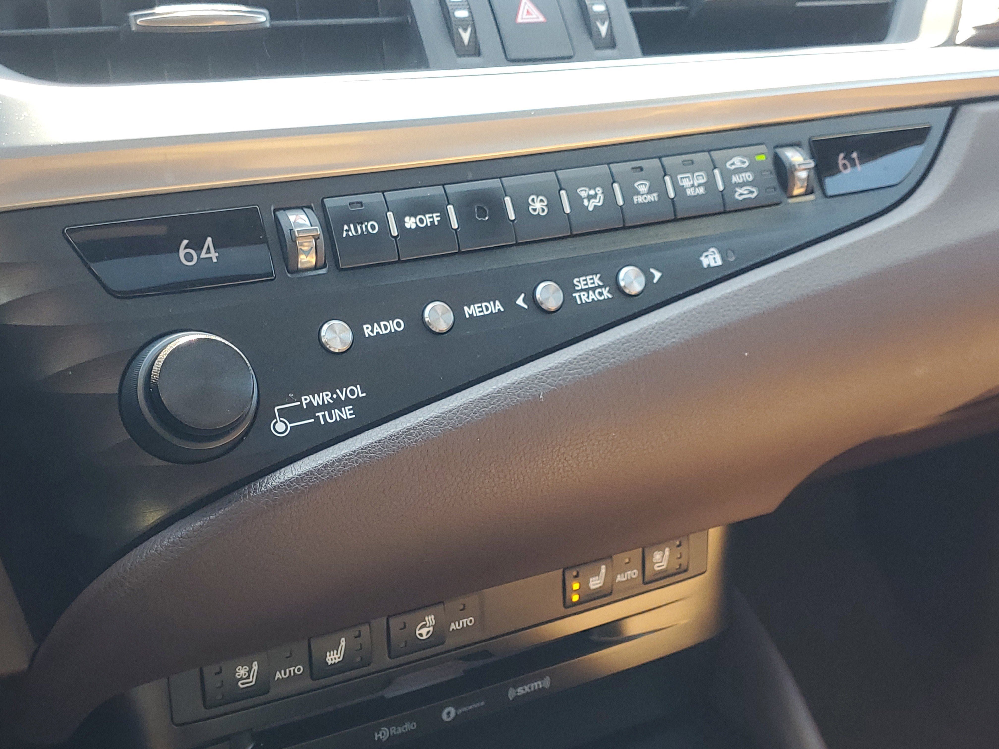 Used 2020 Lexus ES 350 w/ Premium Package FWD image 29