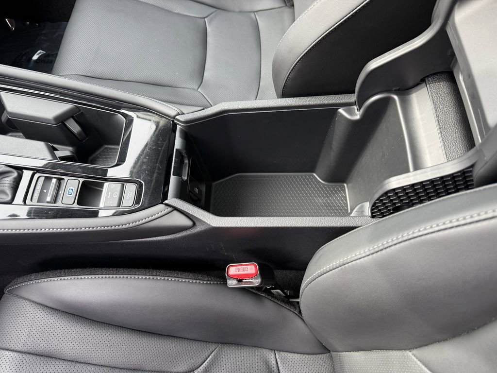 Used 2023 Honda Accord Touring image 32