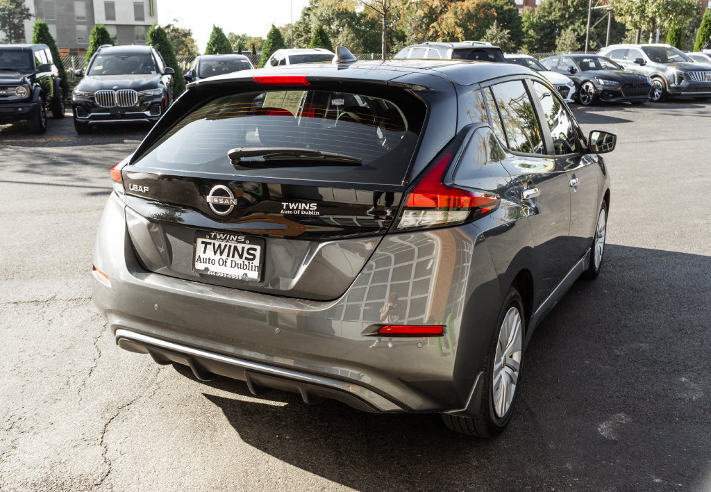 Used 2025 Nissan Leaf S FWD image 33
