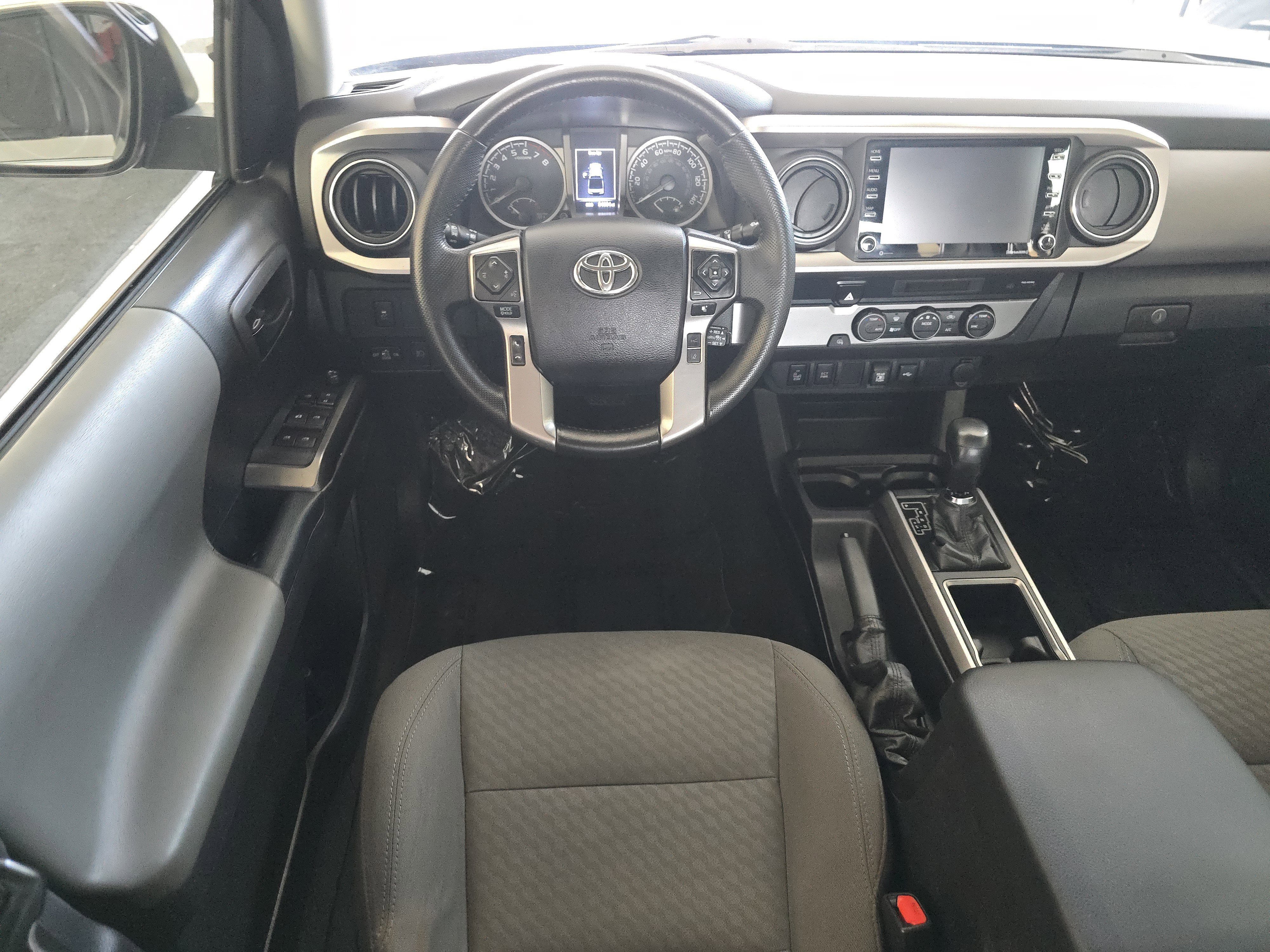 Used 2022 Toyota Tacoma SR5 w/ Technology Package image 15