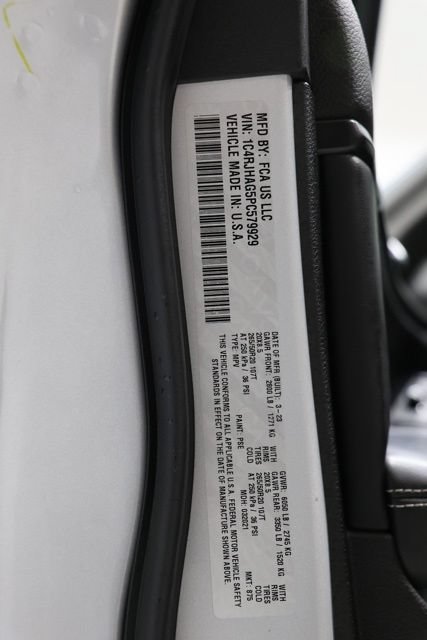 Used 2023 Jeep Grand Cherokee Altitude AWD/4WD image 36
