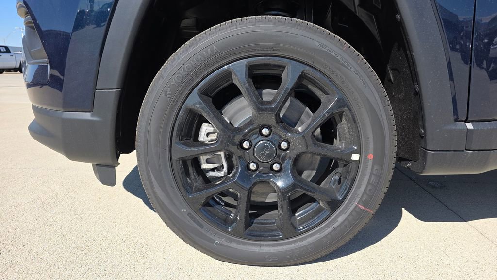 New 2026 Jeep Compass Latitude image 10