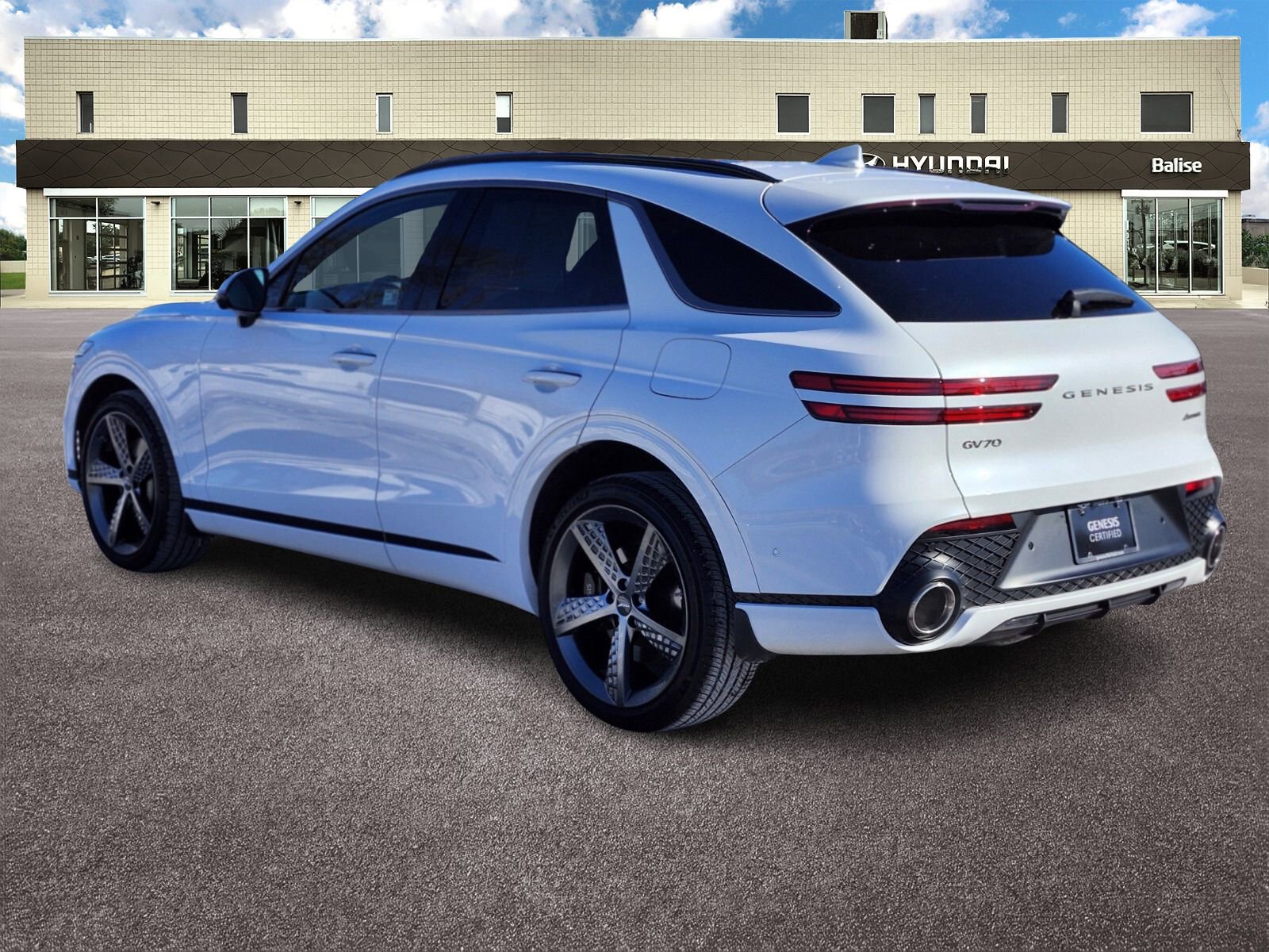 Used 2025 Genesis GV70 3.5T Sport w/ Sport Advanced Package image 5