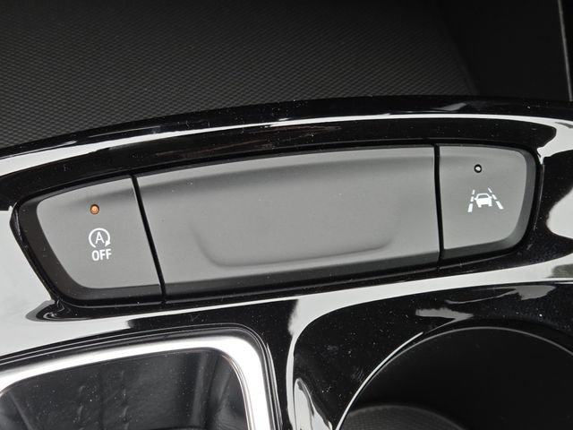 New 2026 Chevrolet Trax LT w/ Midnight Edition FWD image 8