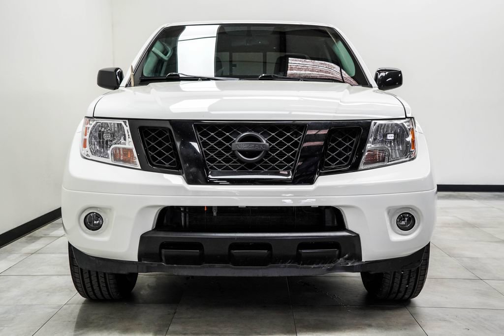 Used 2020 Nissan Frontier SV w/ Midnight Edition Floor Mats image 6