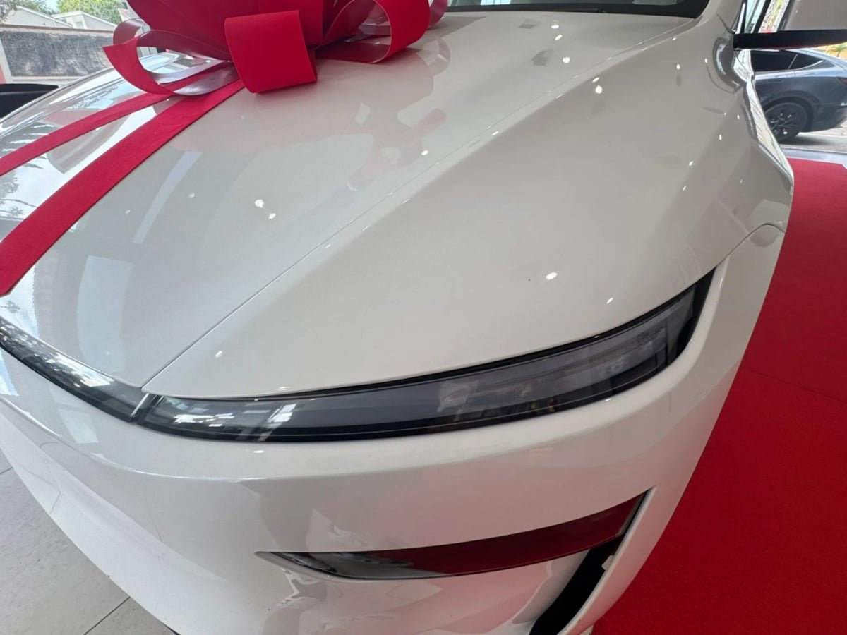 Used 2026 Tesla Model Y 2WD image 24
