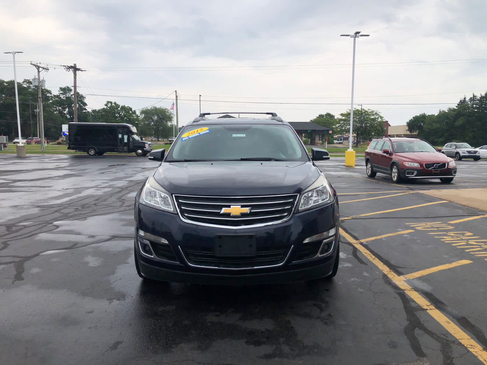 Used 2015 Chevrolet Traverse LT w/ Style and Technology Package FWD image 5