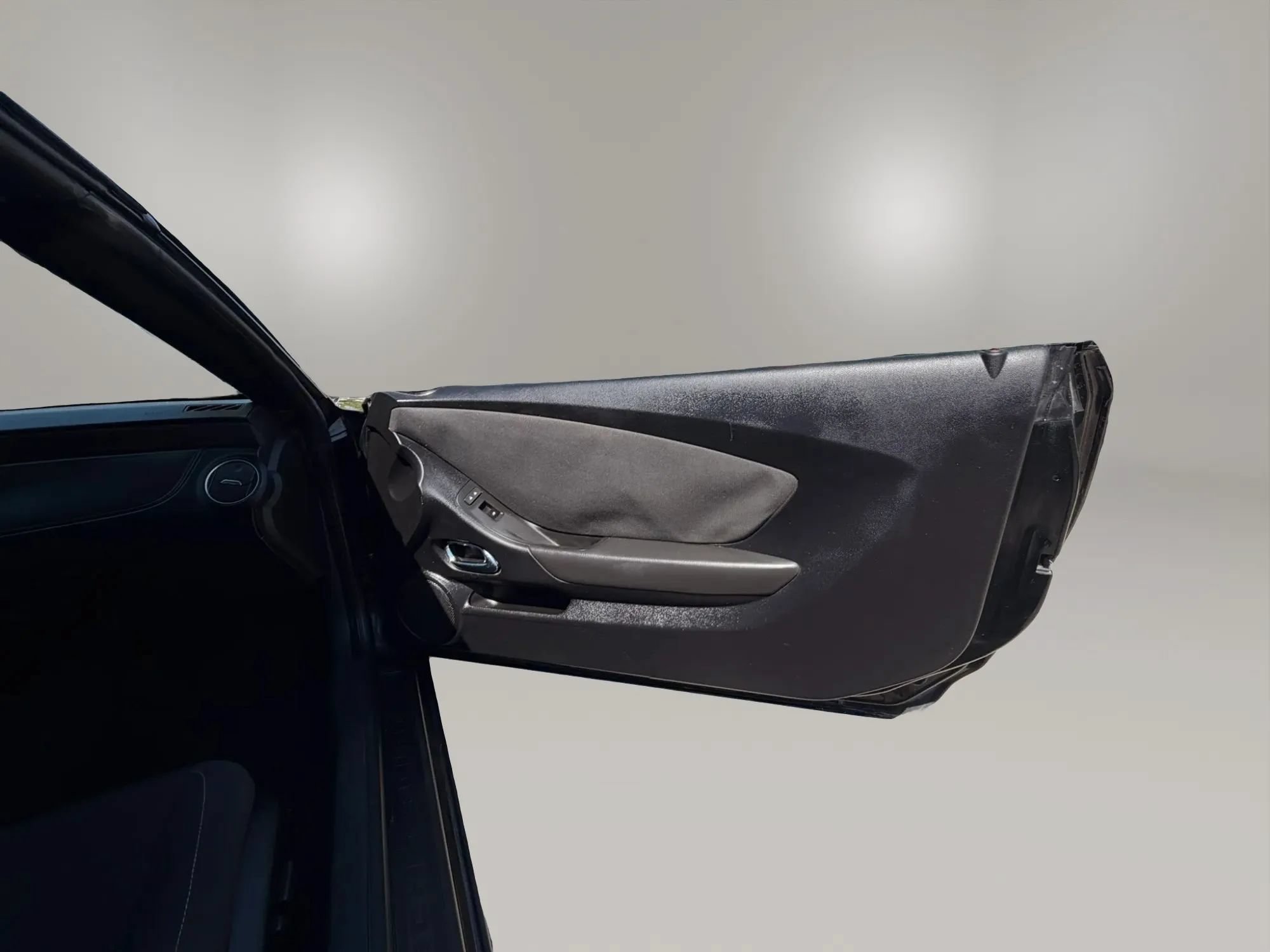 Used 2014 Chevrolet Camaro LT RWD image 26