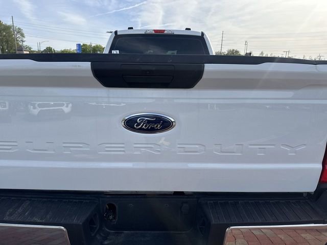 Used 2024 Ford F350 XL w/ XL Chrome Package image 9