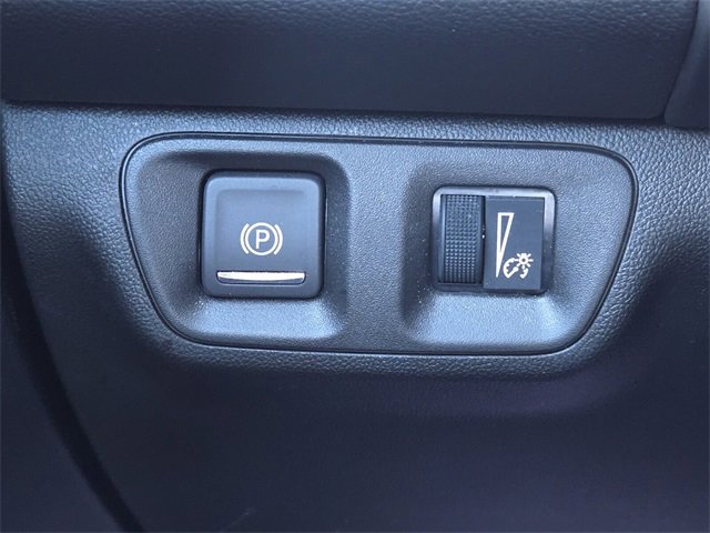 Used 2023 GMC Acadia SLE image 23