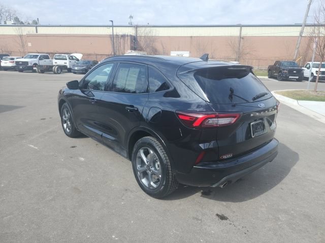 Used 2023 Ford Escape ST-Line Select w/ Tech Pack #2 image 7