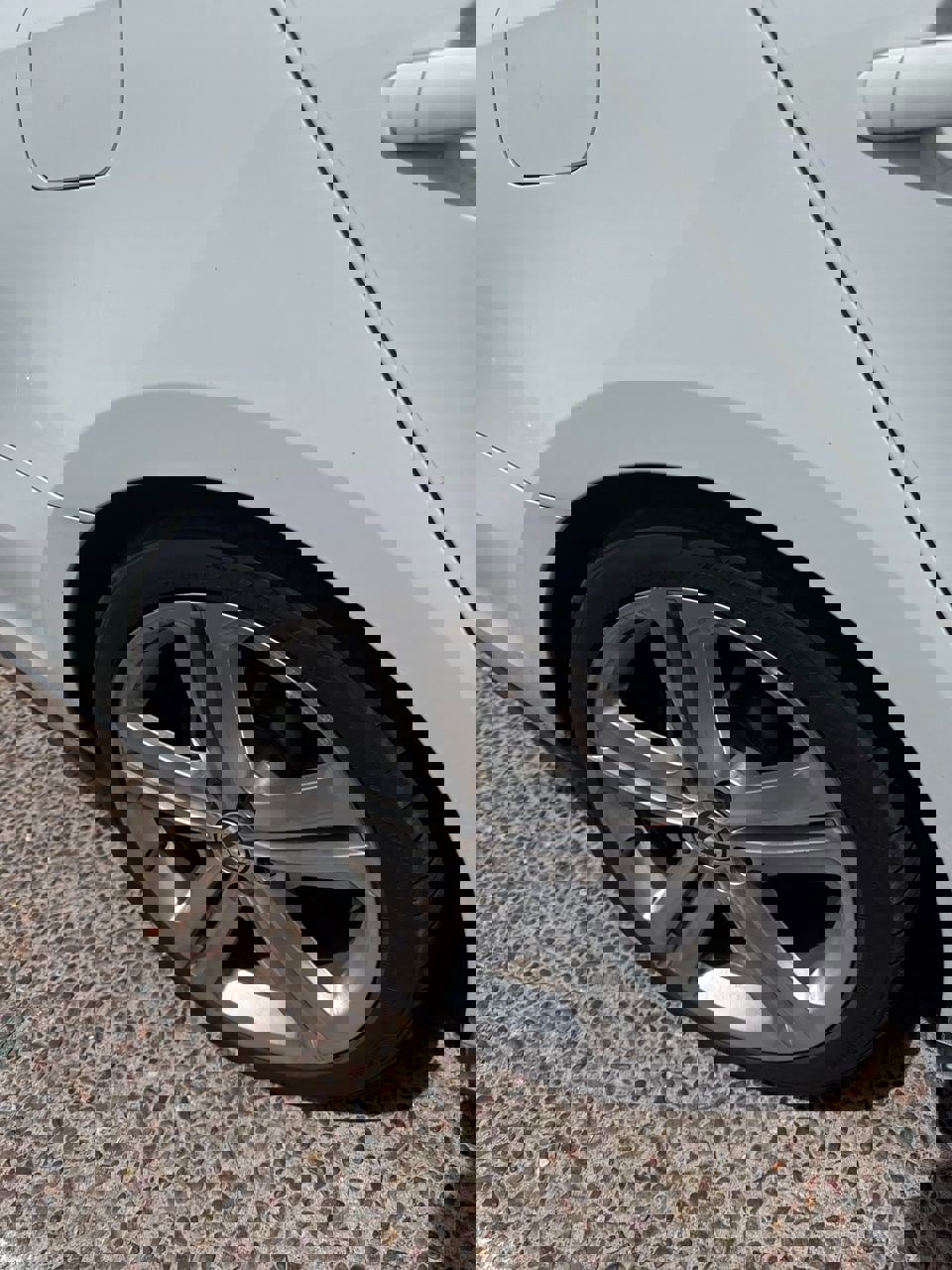 Used 2017 Volkswagen Jetta GLI FWD image 11