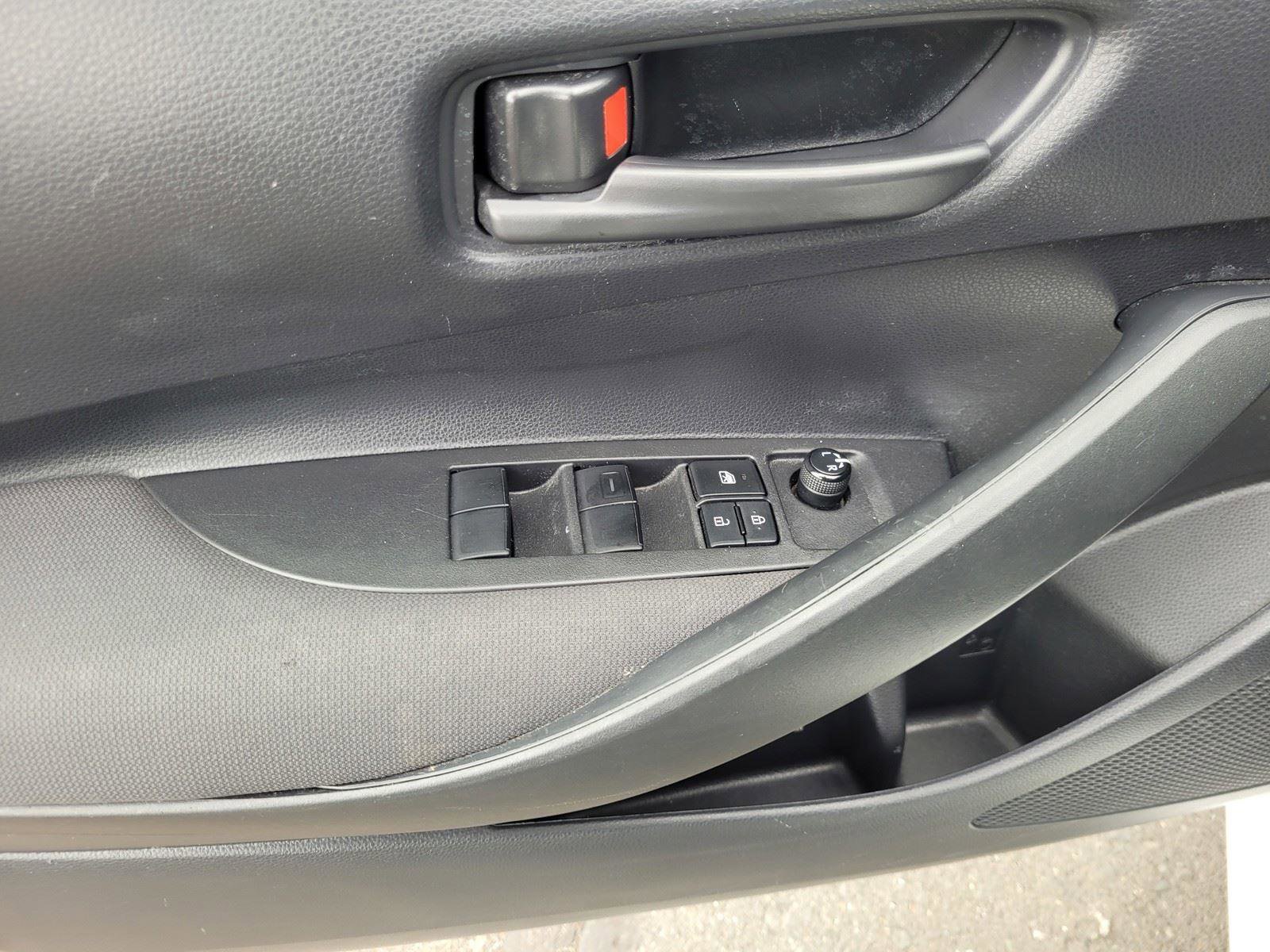 Used 2023 Toyota Corolla LE FWD image 23