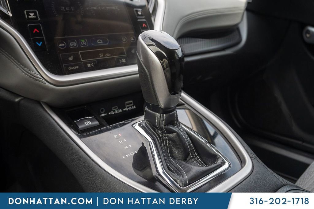 Used 2025 Subaru Outback Premium AWD/4WD image 8