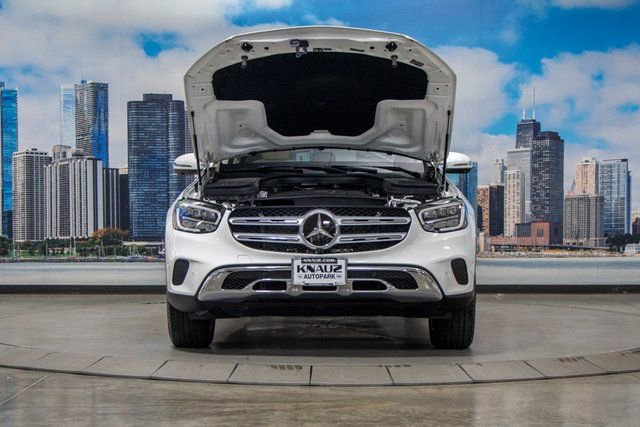 Certified 2022 Mercedes-Benz GLC 300 4MATIC image 4
