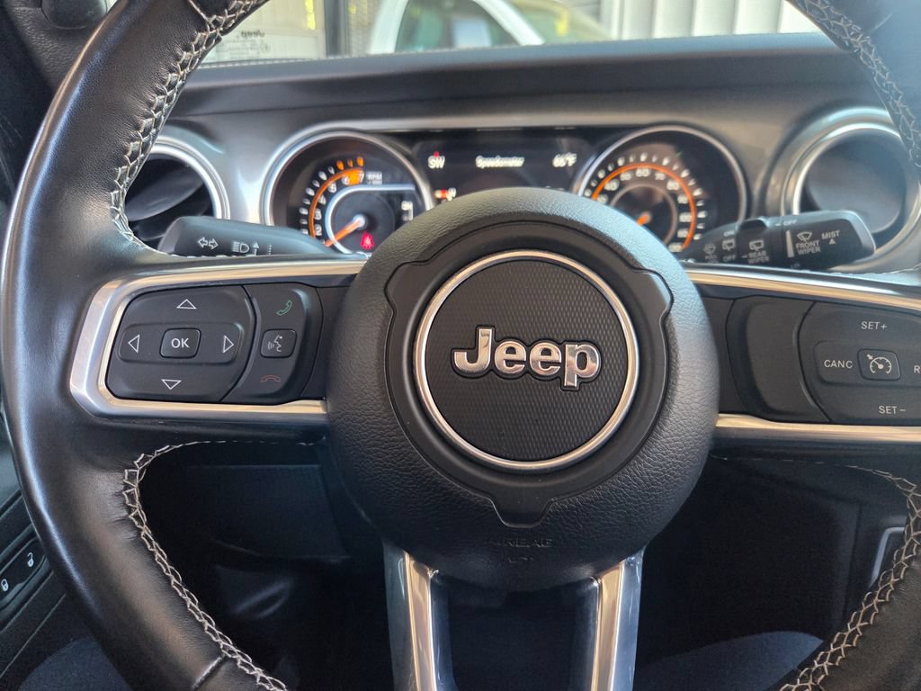 Used 2023 Jeep Wrangler Unlimited Sahara w/ LED Lighting Group AWD/4WD image 7