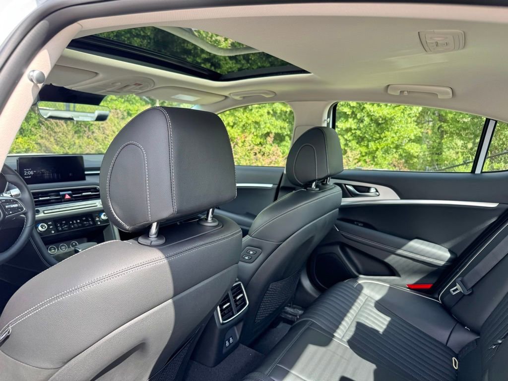 Used 2026 Genesis G70 2.5T Prestige RWD image 21