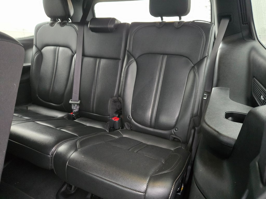 Used 2023 Jeep Wagoneer 4WD w/ Premium Group I image 9