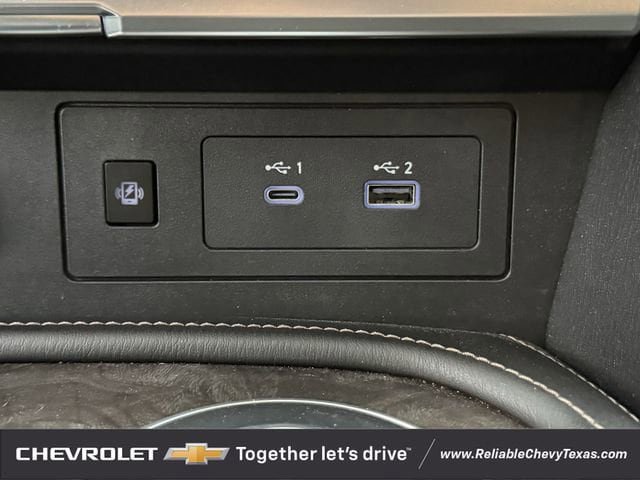 Used 2023 Nissan Armada Platinum w/ Captain's Chairs Package RWD image 21