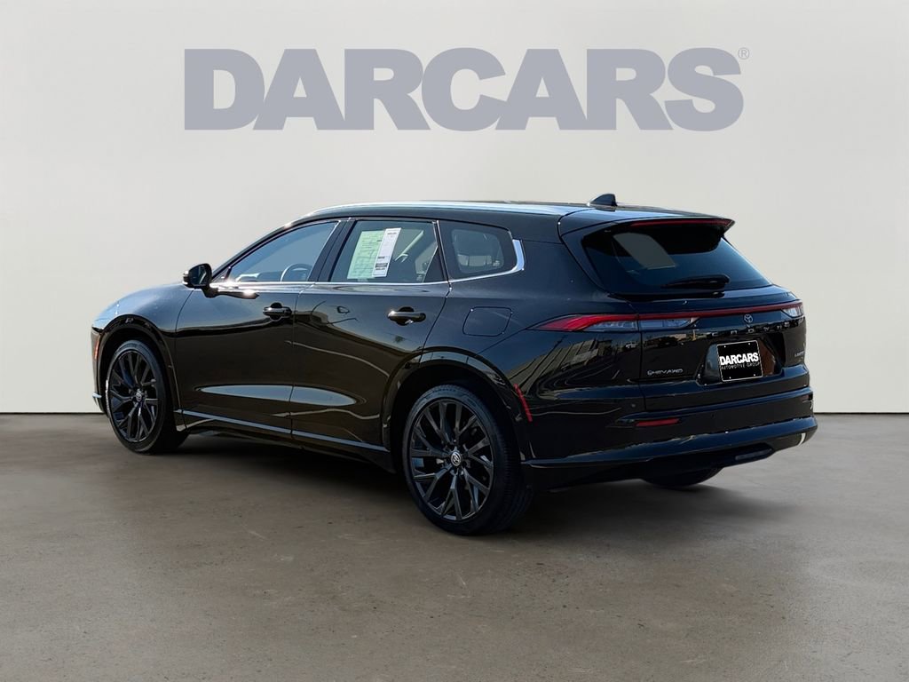 Used 2025 Toyota Crown Signia w/ Advanced Technology Package AWD/4WD image 5