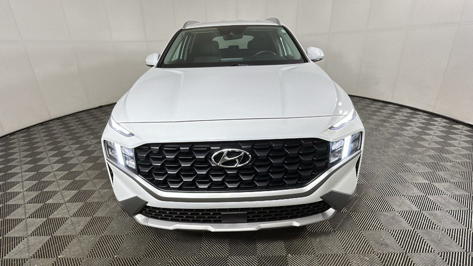 Certified 2023 Hyundai Santa Fe SEL AWD/4WD image 9