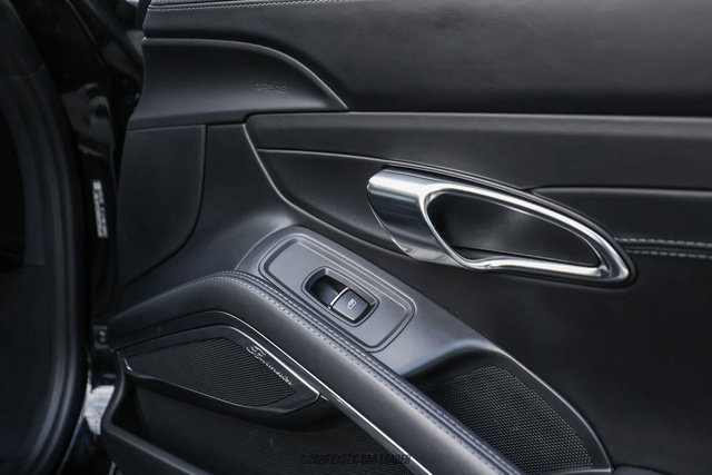 Used 2014 Porsche 911 Turbo S AWD/4WD image 36