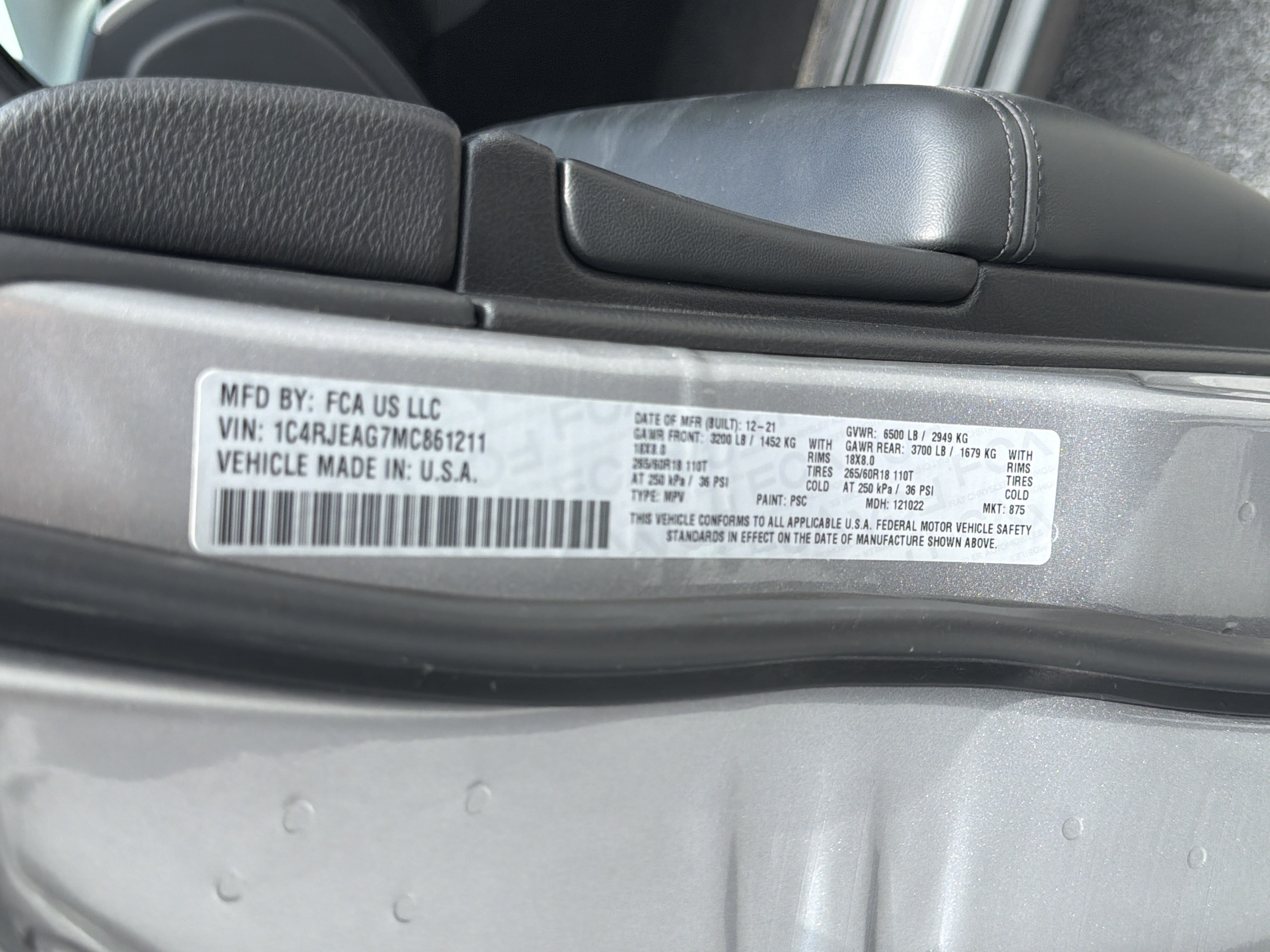 Used 2021 Jeep Grand Cherokee Laredo RWD image 37