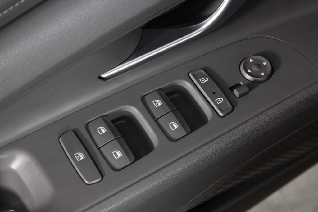 Certified 2023 Hyundai Elantra SEL w/ Convenience Package image 21