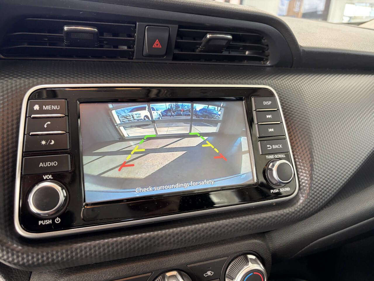 Used 2022 Nissan Kicks S image 11