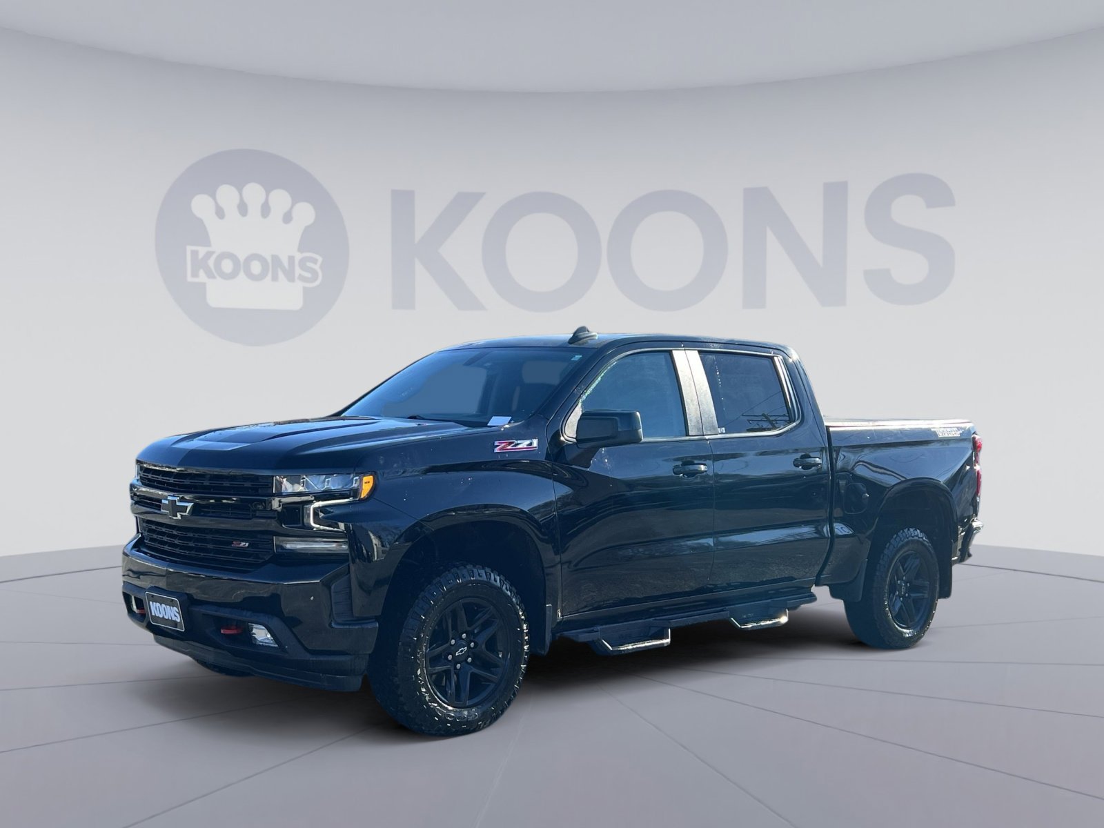 Used 2021 Chevrolet Silverado 1500 LT Trail Boss image 1