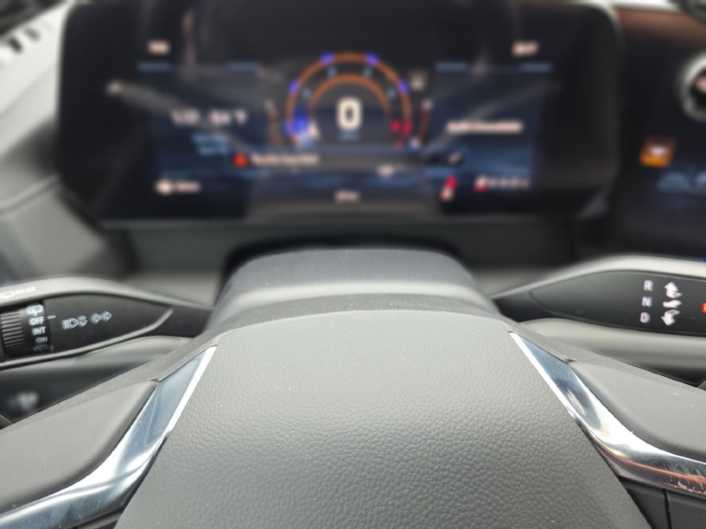 New 2026 Chevrolet Traverse LT w/ Midnight/Sport Edition FWD image 18