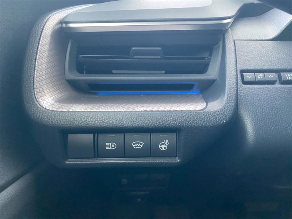 Used 2023 Toyota Prius XLE image 10