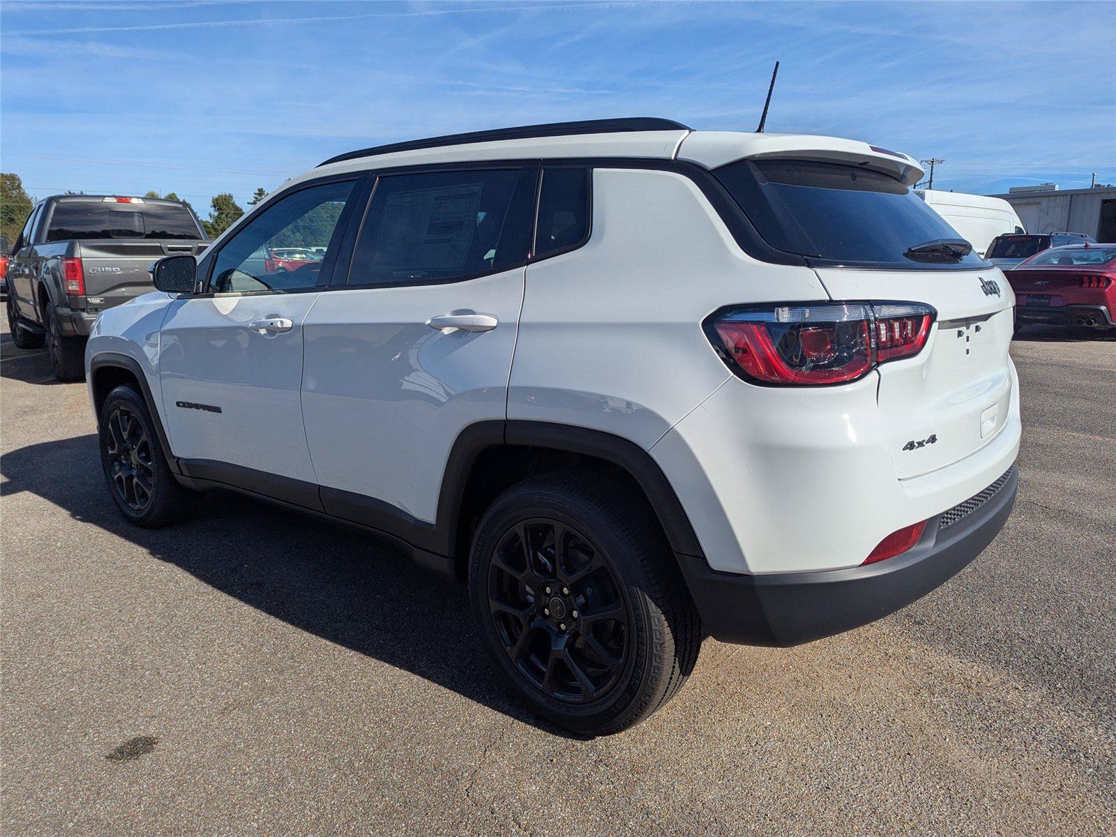 New 2026 Jeep Compass Latitude w/ Quick Order Package 29K AWD/4WD image 3