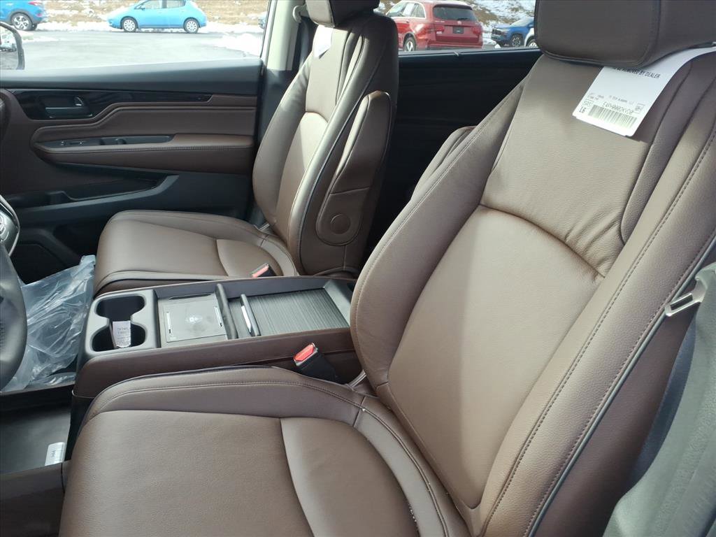 New 2026 Honda Odyssey Touring image 5