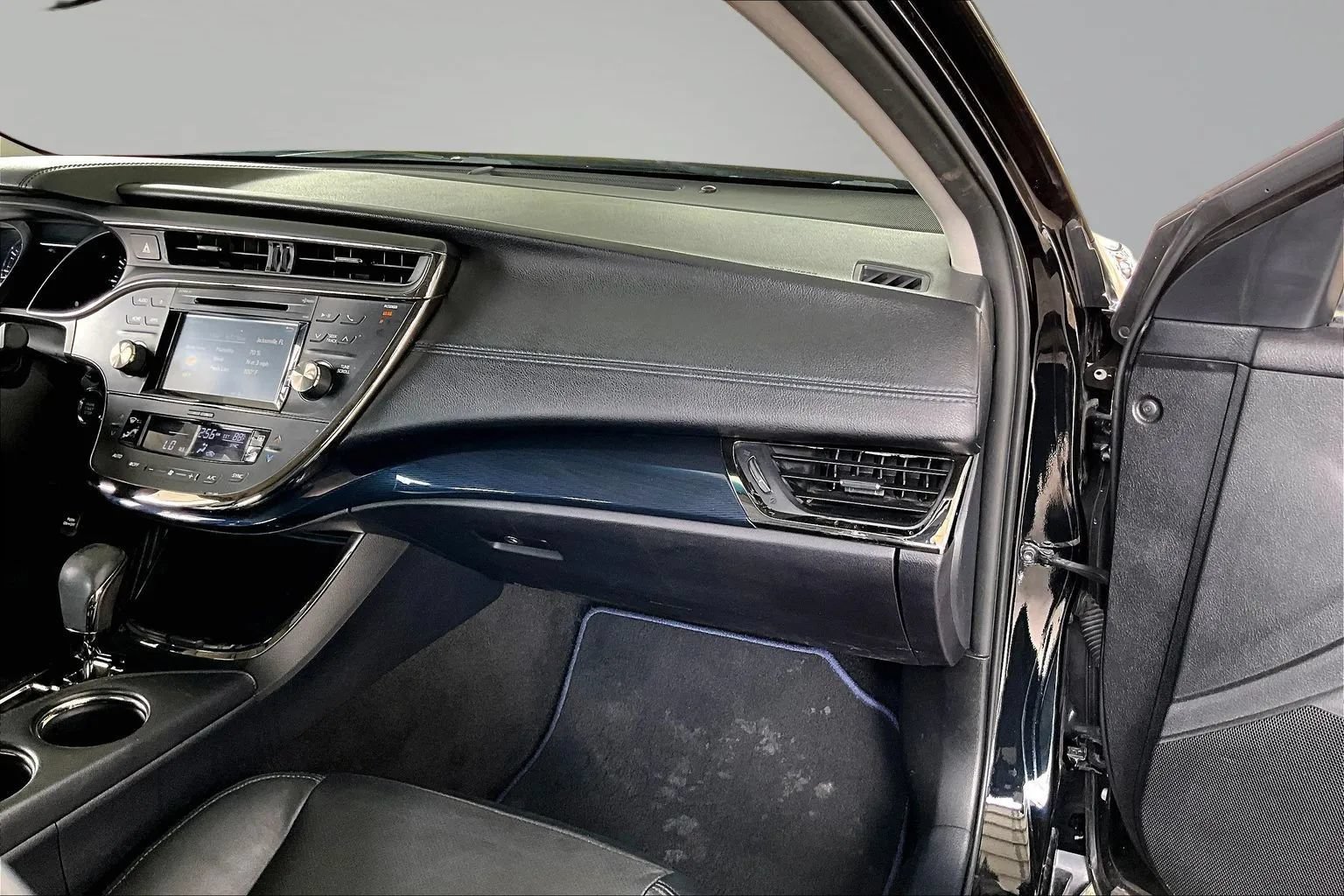 Used 2015 Toyota Avalon XLE Touring Sport Edition FWD image 23