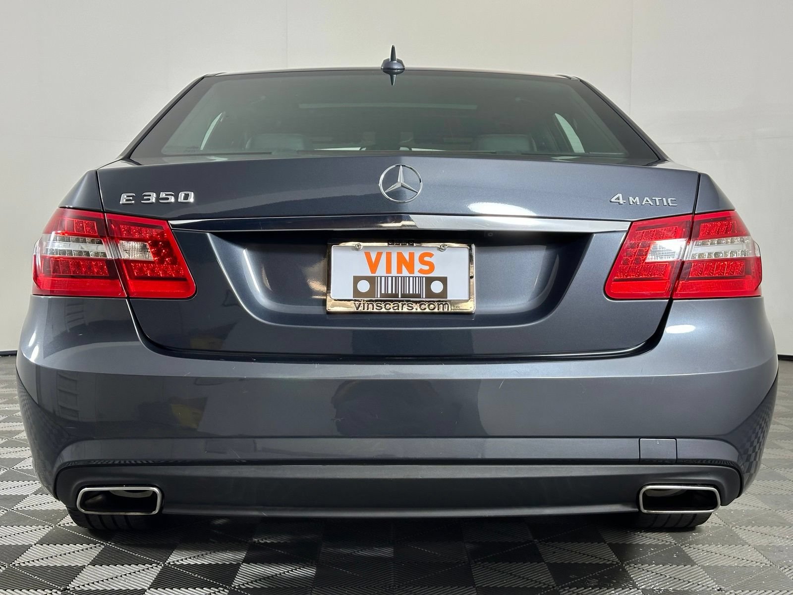 Used 2011 Mercedes-Benz E 350 4MATIC Sedan image 23
