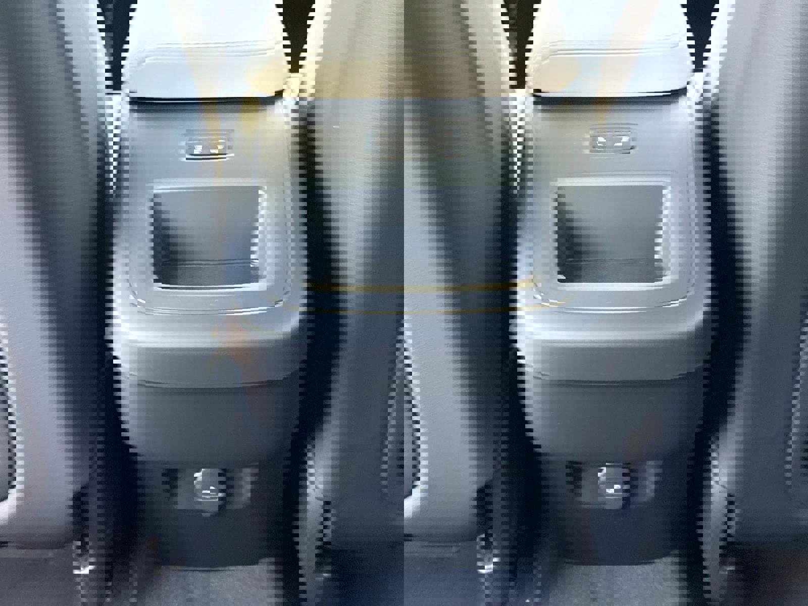 New 2026 Volvo XC60 B5 Plus w/ Climate Package image 15