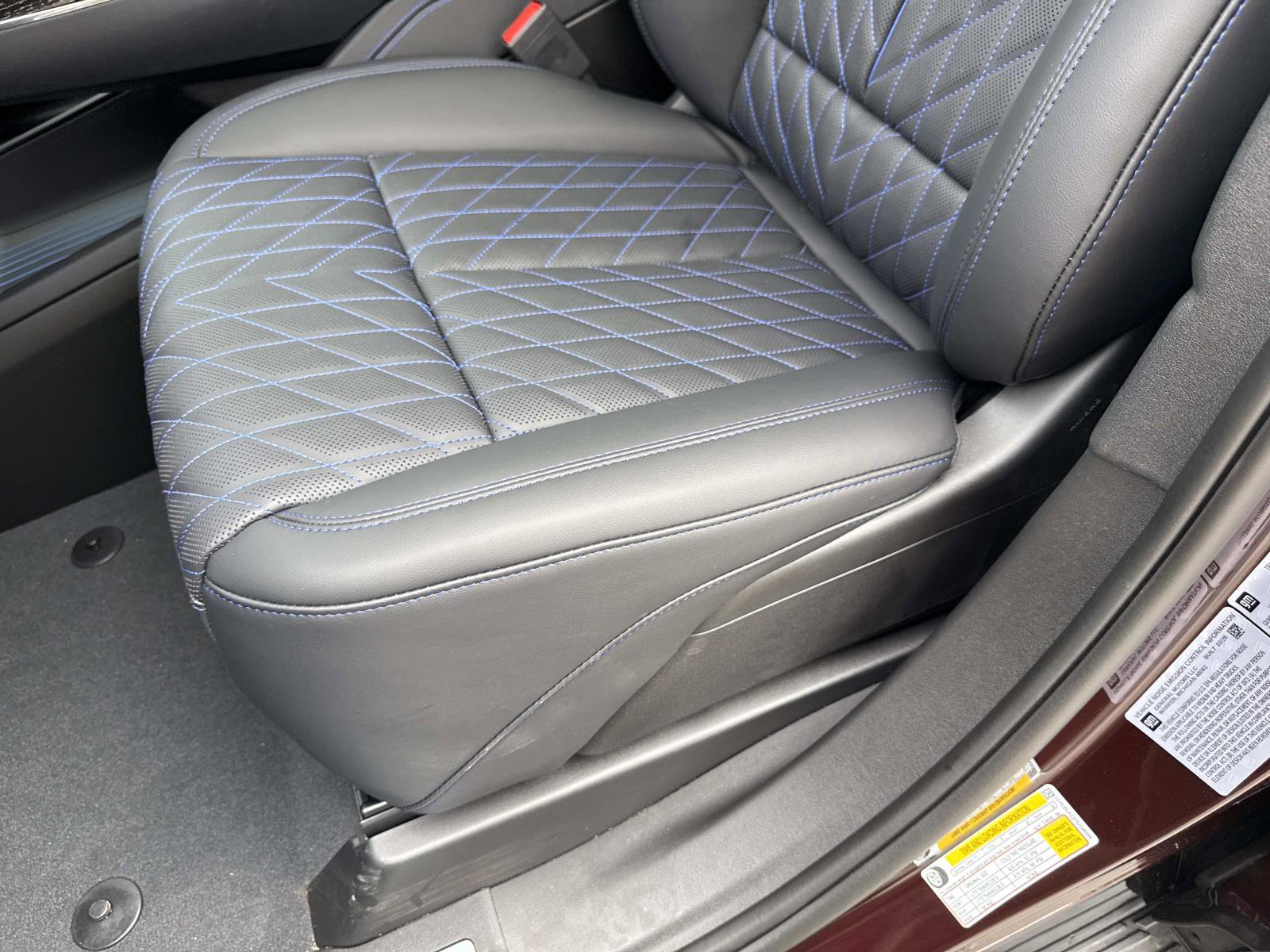 New 2026 Cadillac Escalade IQL Sport 1 w/ LPO, Floor Liner Package AWD/4WD image 20