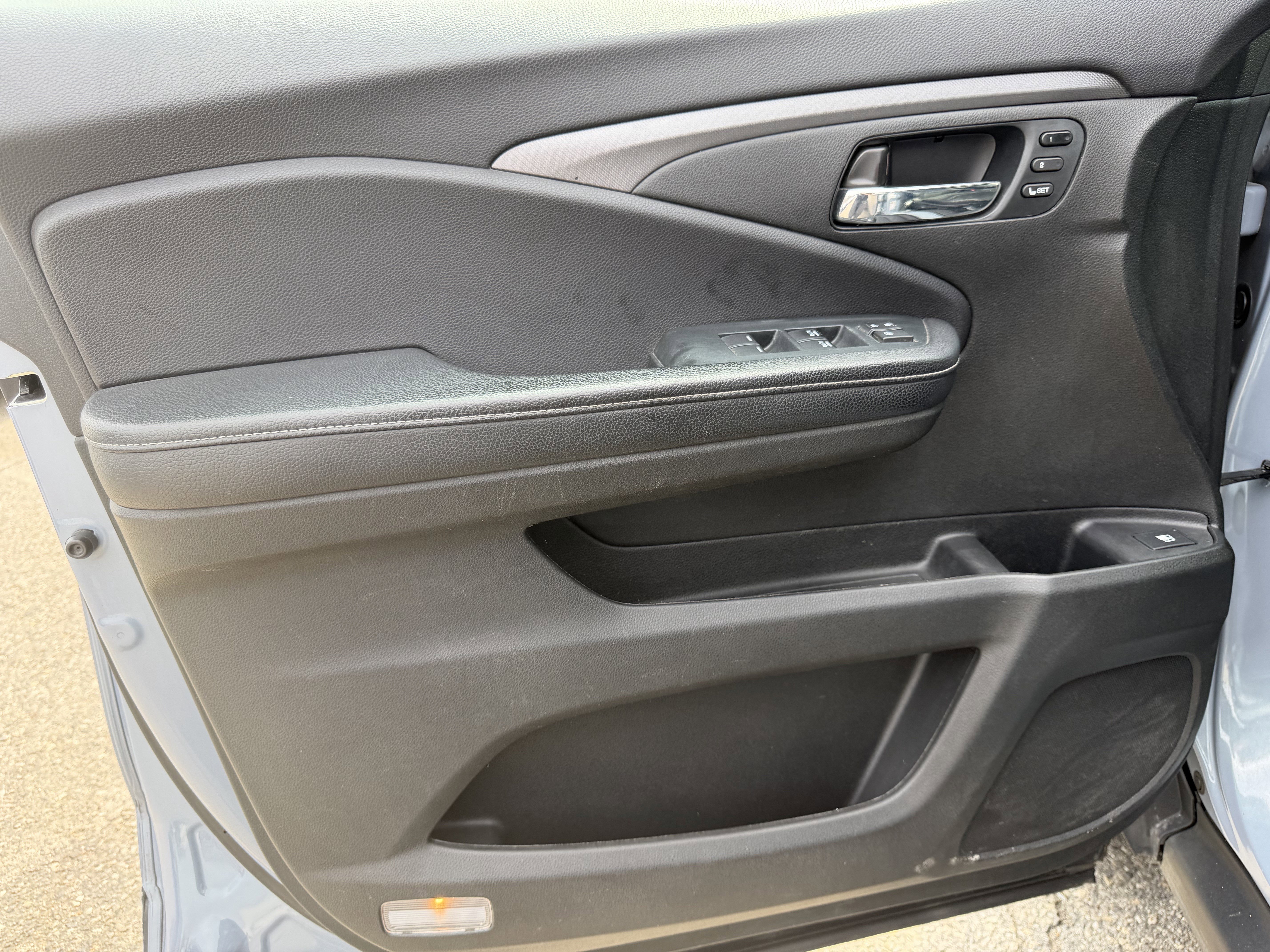 Used 2023 Honda Ridgeline RTL-E image 10