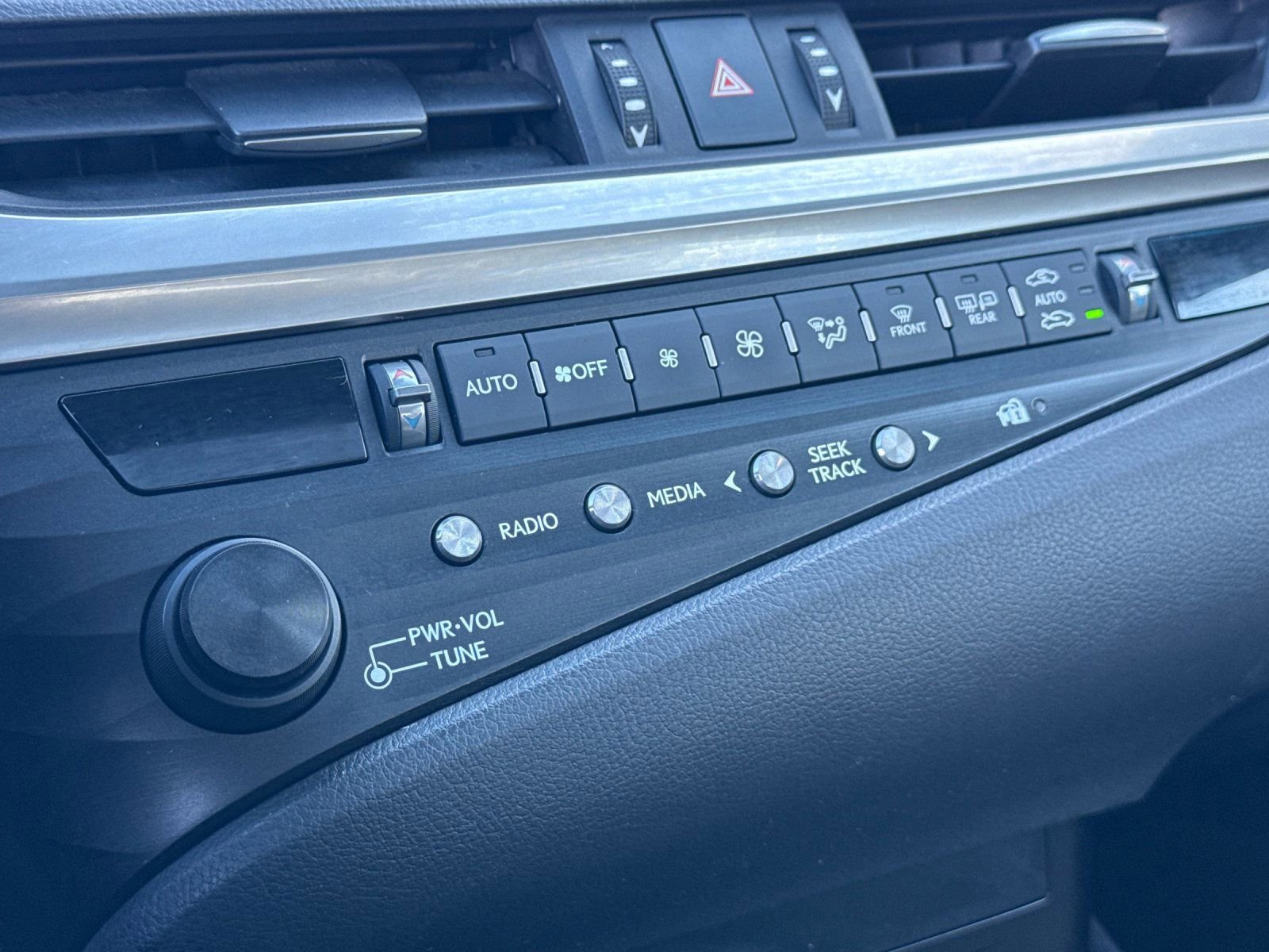 Used 2019 Lexus ES 350 w/ Accessory Package FWD image 21