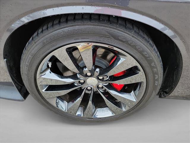 Used 2013 Dodge Challenger SRT8 w/ Harman Kardon Audio Group RWD image 9
