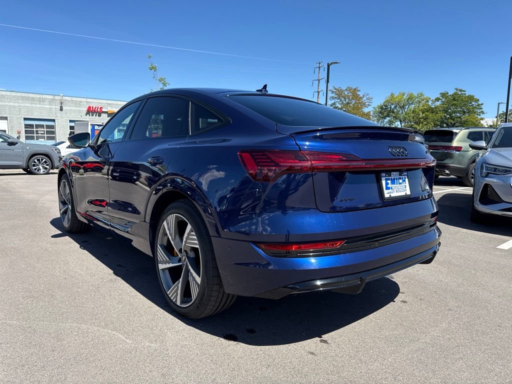 Used 2022 Audi e-tron Prestige AWD/4WD image 3