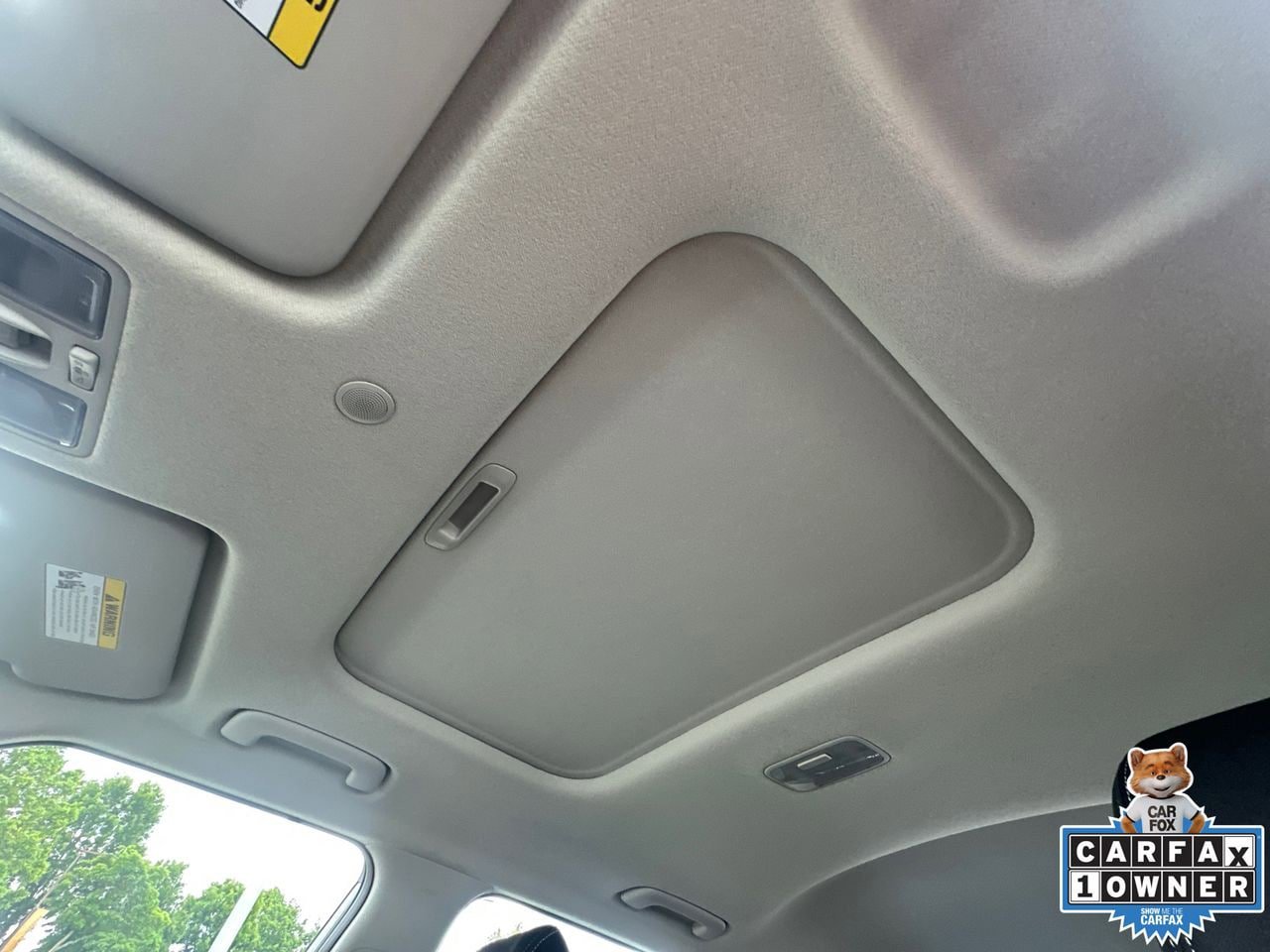 Used 2024 Hyundai Venue SEL FWD image 31