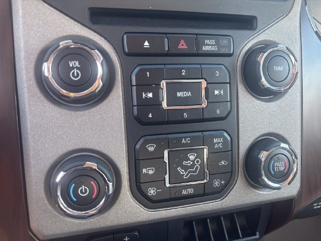 Used 2014 Ford F250 Lariat AWD/4WD image 26